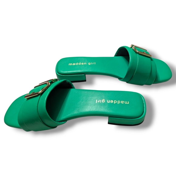 Madden Girl Women's Avaa Flat Sandal In Green Paris Sz. 7.5 - Picture 3 of 12
